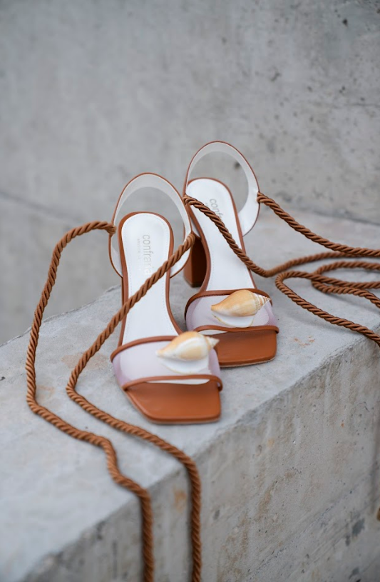 Sandália Coquille Camel